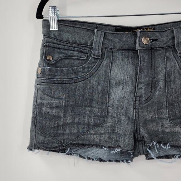 C.TTON Style by Paris Cut-Off Jean Raw Hem Shorts Womens Juniors Size 11 / 12 - Picture 3 of 5